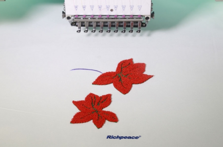富怡電腦混合毛巾繡花機