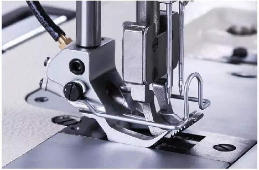 直驅雙針綜合送料縫紉機