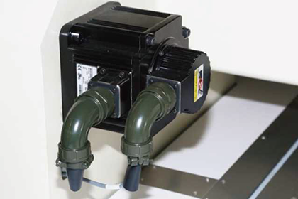 富怡全自動(dòng)旋轉(zhuǎn)機(jī)頭沖繡縫一體機(jī)(輕型6沖刀＋9色繡花+旋轉(zhuǎn)縫紉)